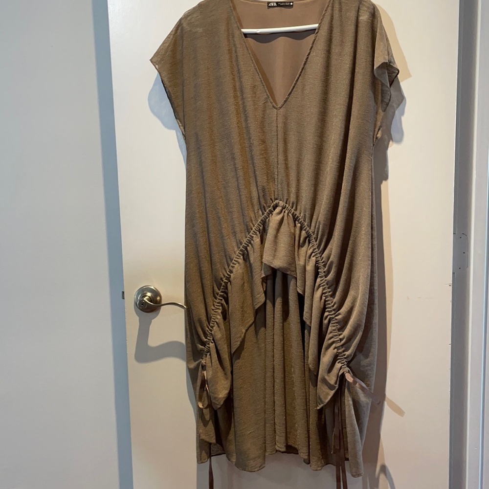 ZARA dress SZ L a slight shimmer neutral. V Neck with a cinched Front Design.